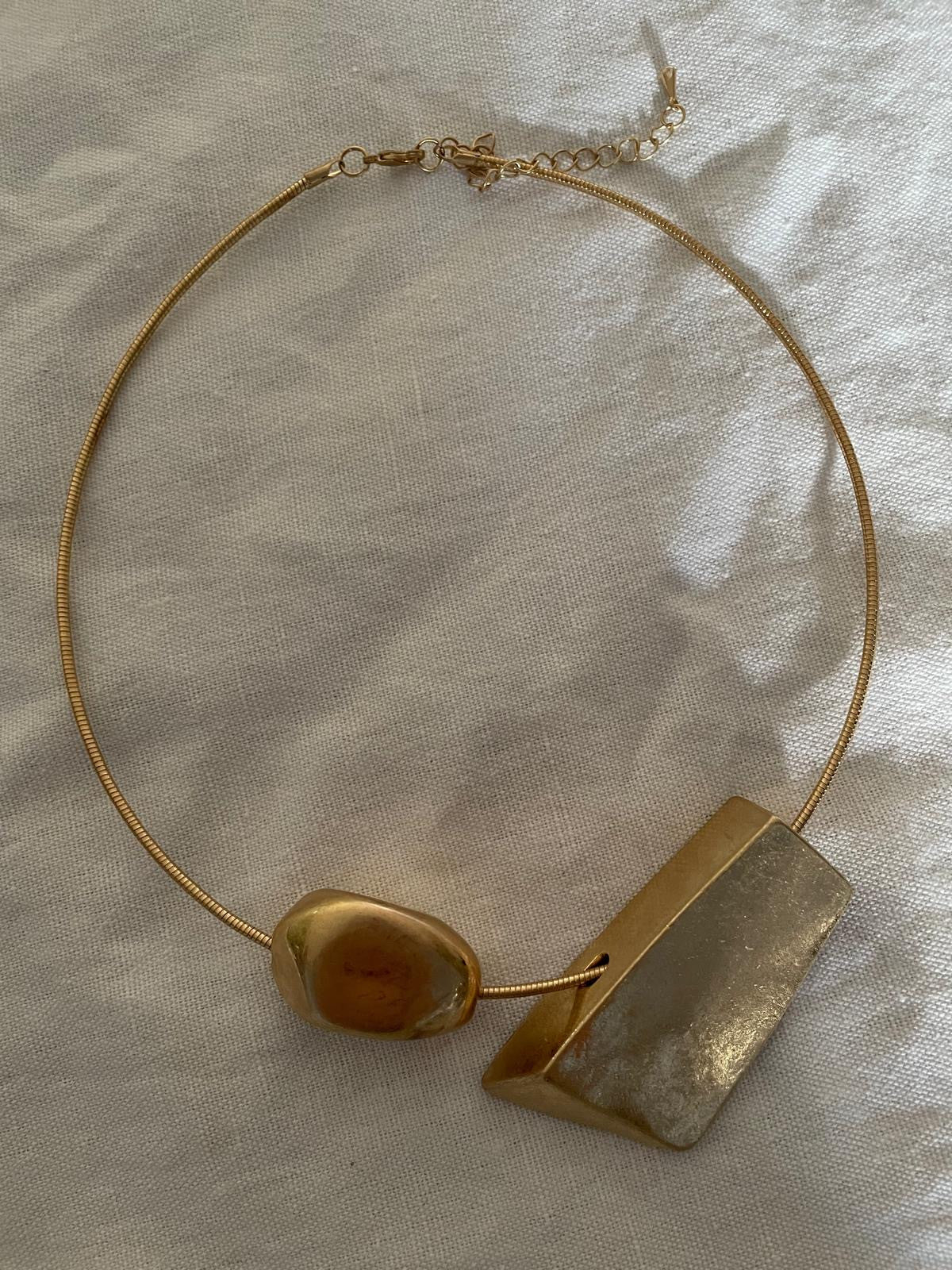 COLLAR ARO RÍGIDO GOLDEN