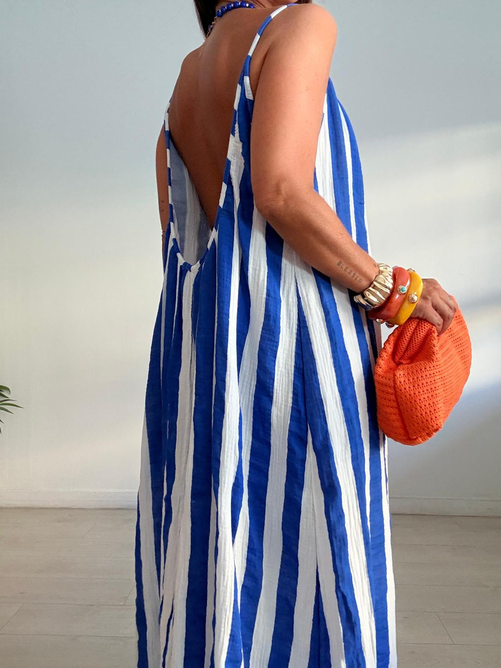 MAXI VESTIDO BICOLOR RAYAS VOLANTITO