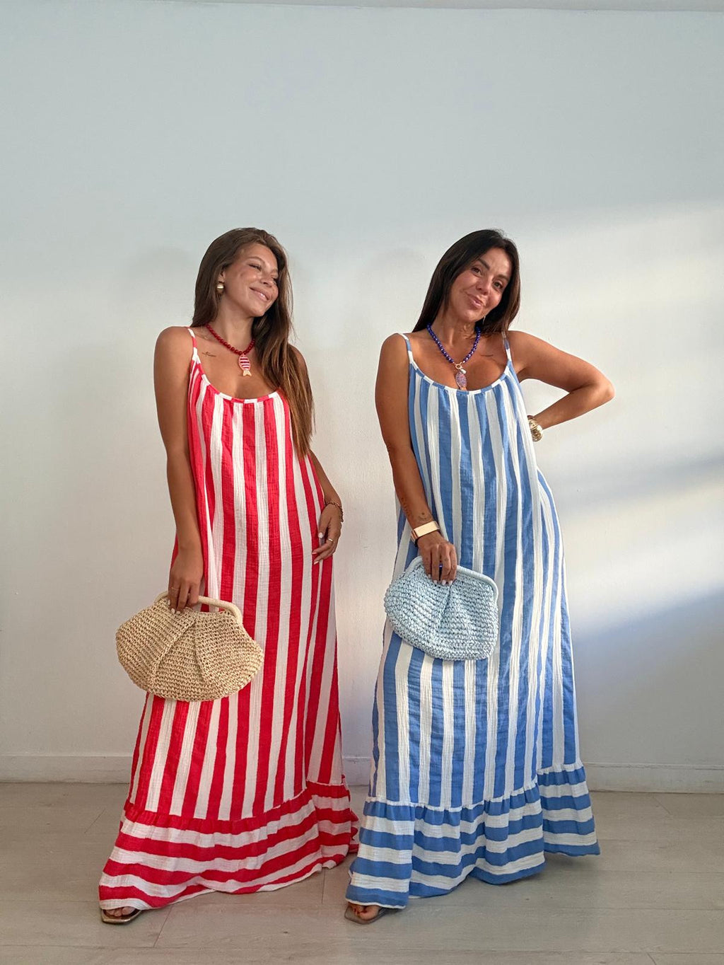 MAXI VESTIDO BICOLOR RAYAS VOLANTITO