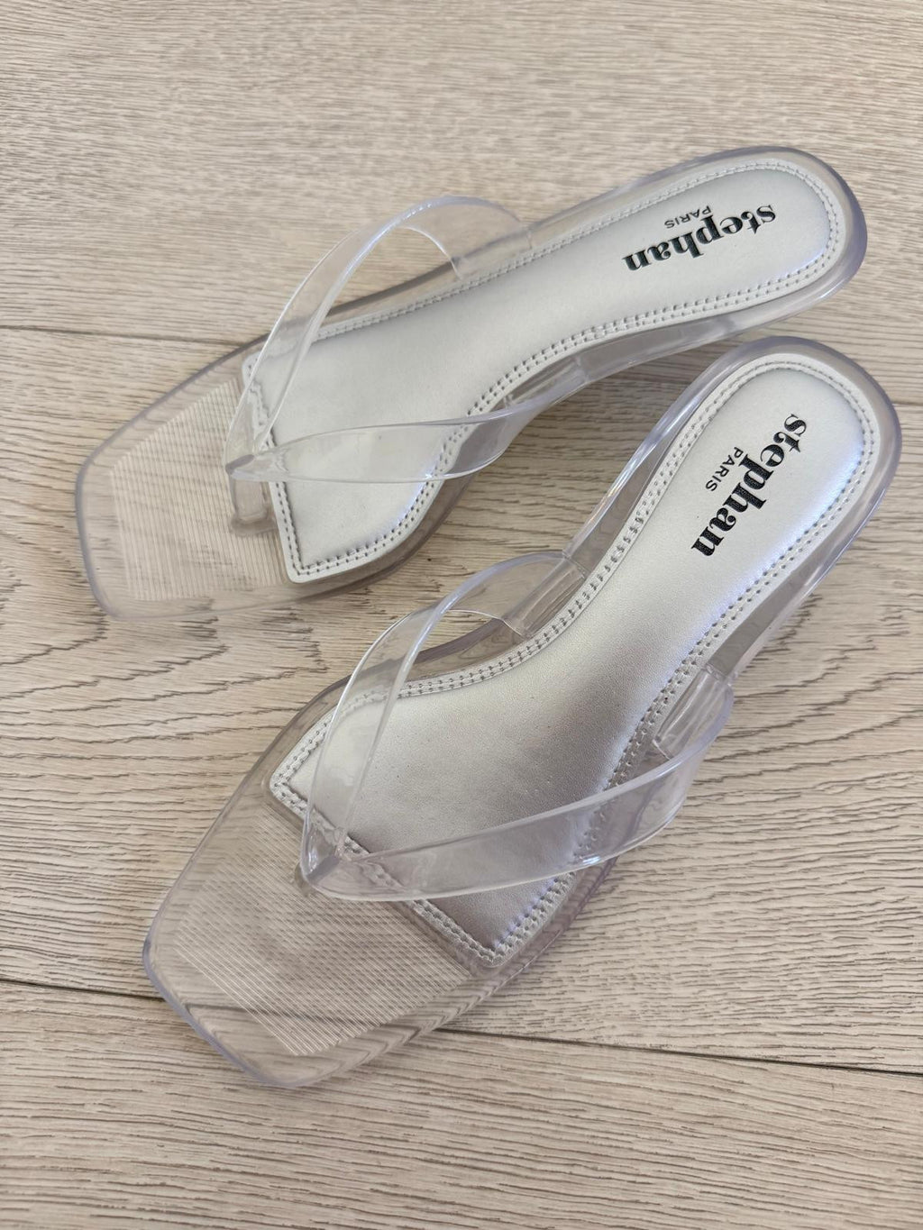 SANDALIA TACONCITO TRANSPARENTE