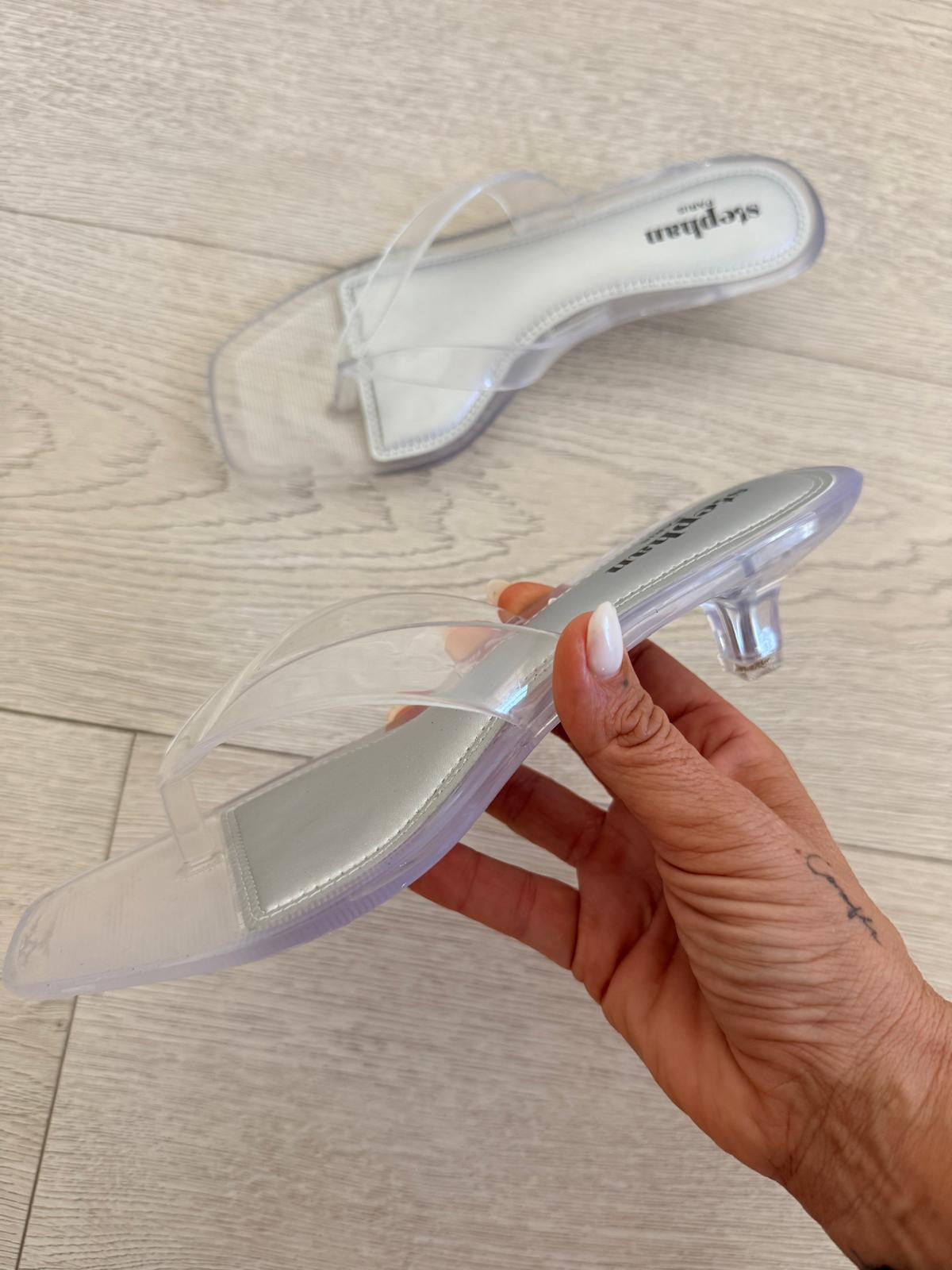 SANDALIA TACONCITO TRANSPARENTE