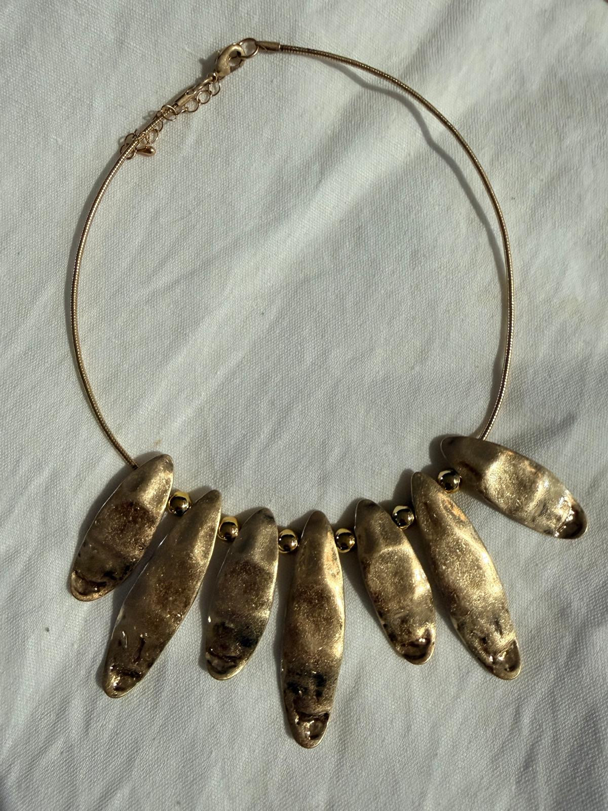 COLLAR DORADO MAUI