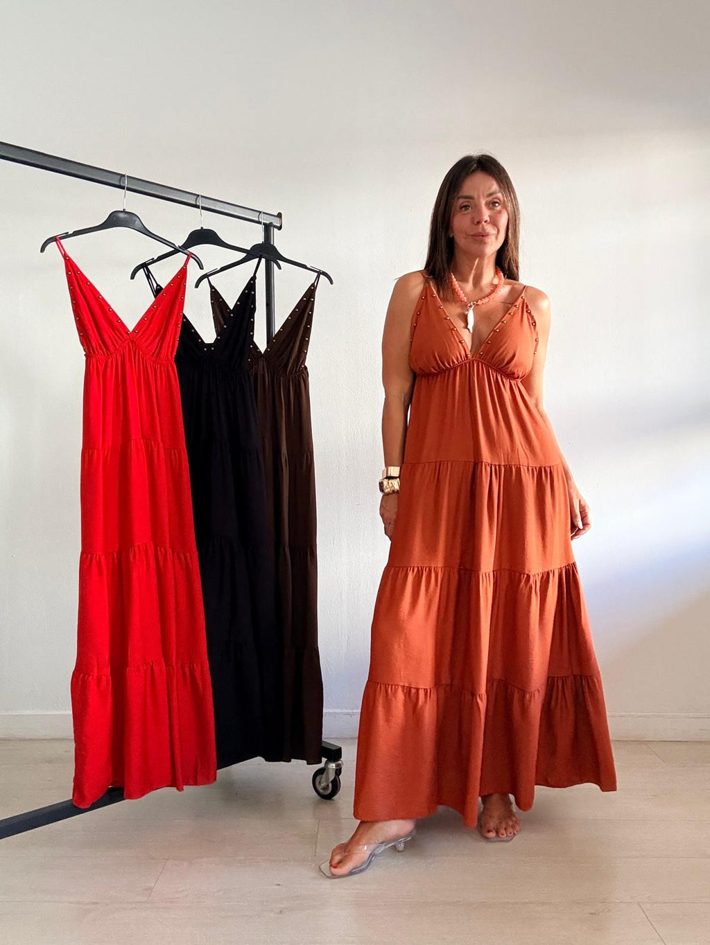 VESTIDO LARGO TACHITAS PECHO