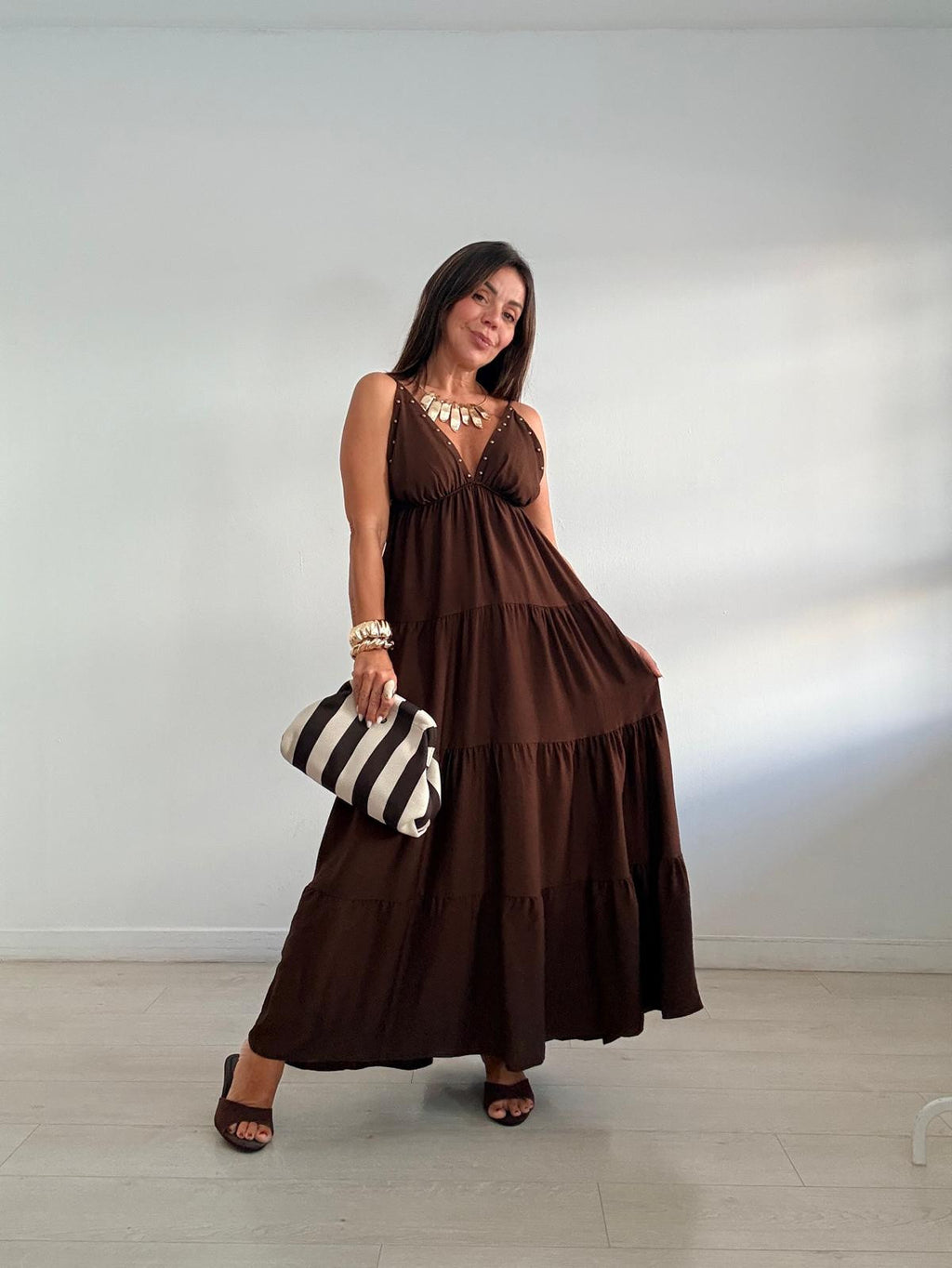 VESTIDO LARGO TACHITAS PECHO