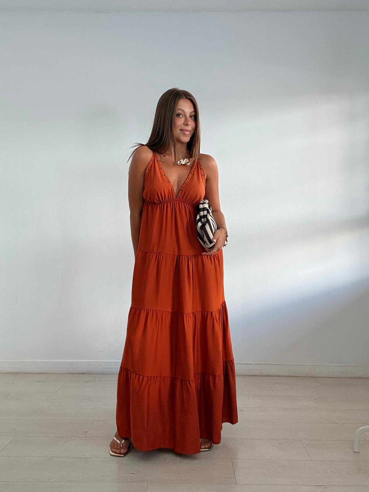 VESTIDO LARGO TACHITAS PECHO