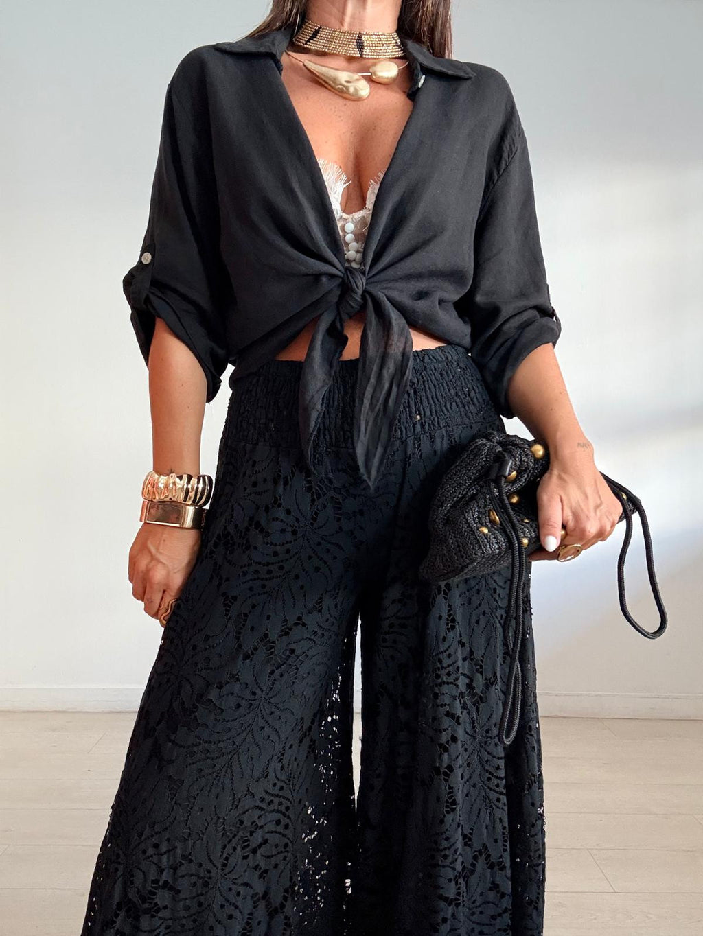 BLUSA ABOTONADA ANUDADA LINO
