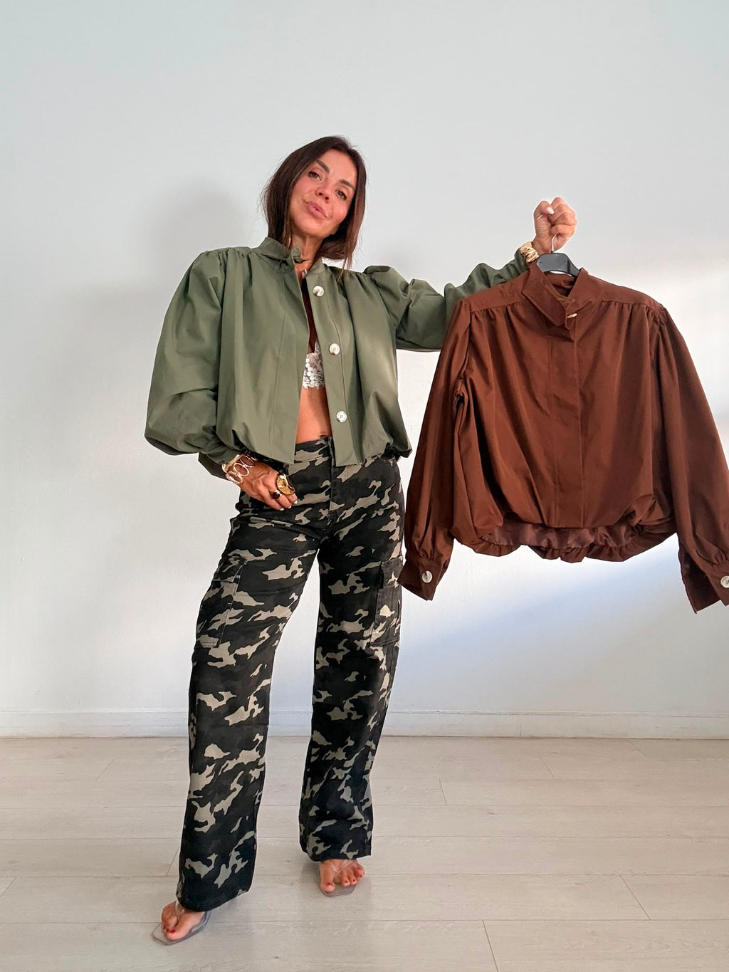 BOMBER ABOTONADA