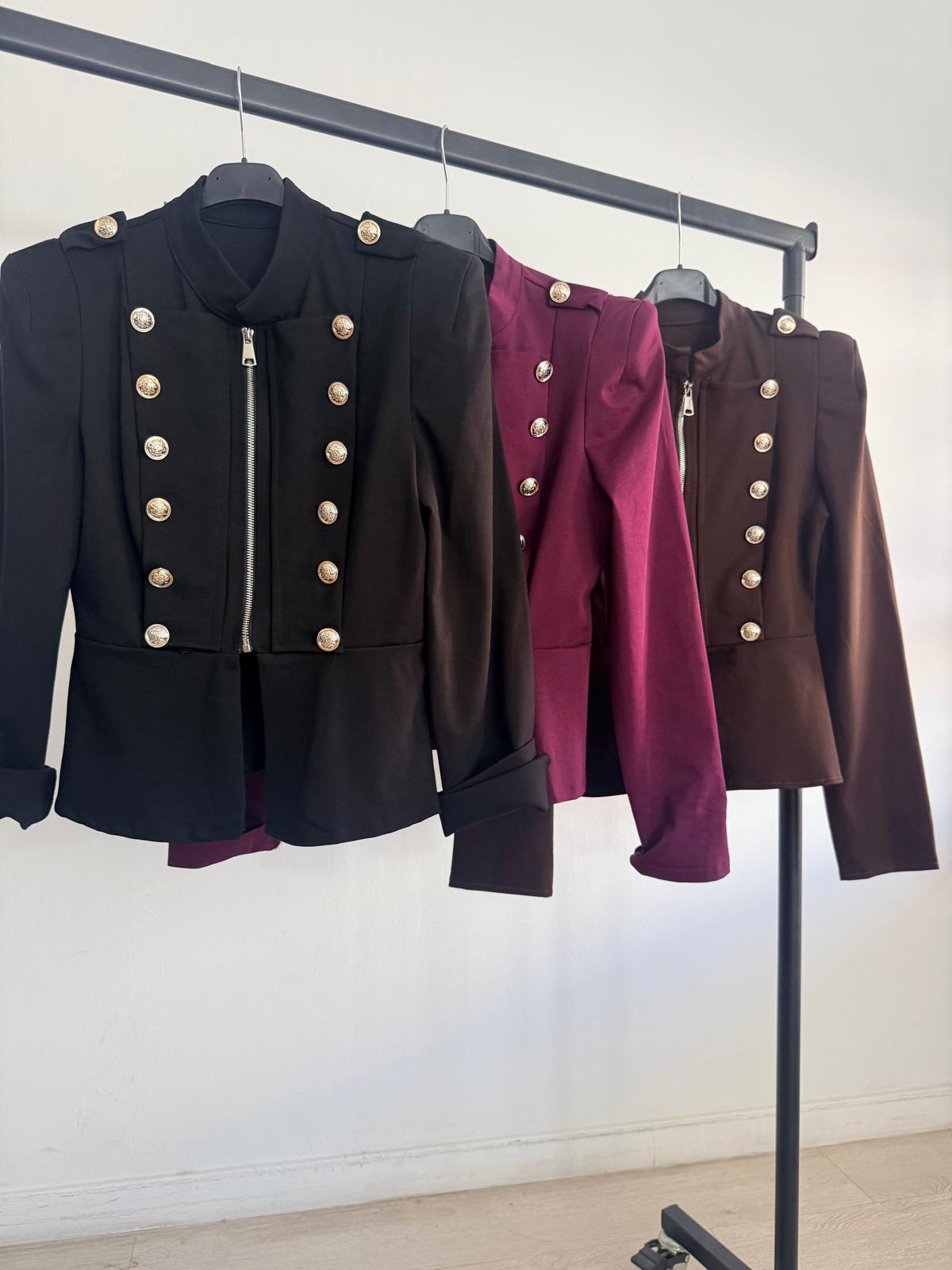 CHAQUETA HOMBRERAS + CREMALLERA