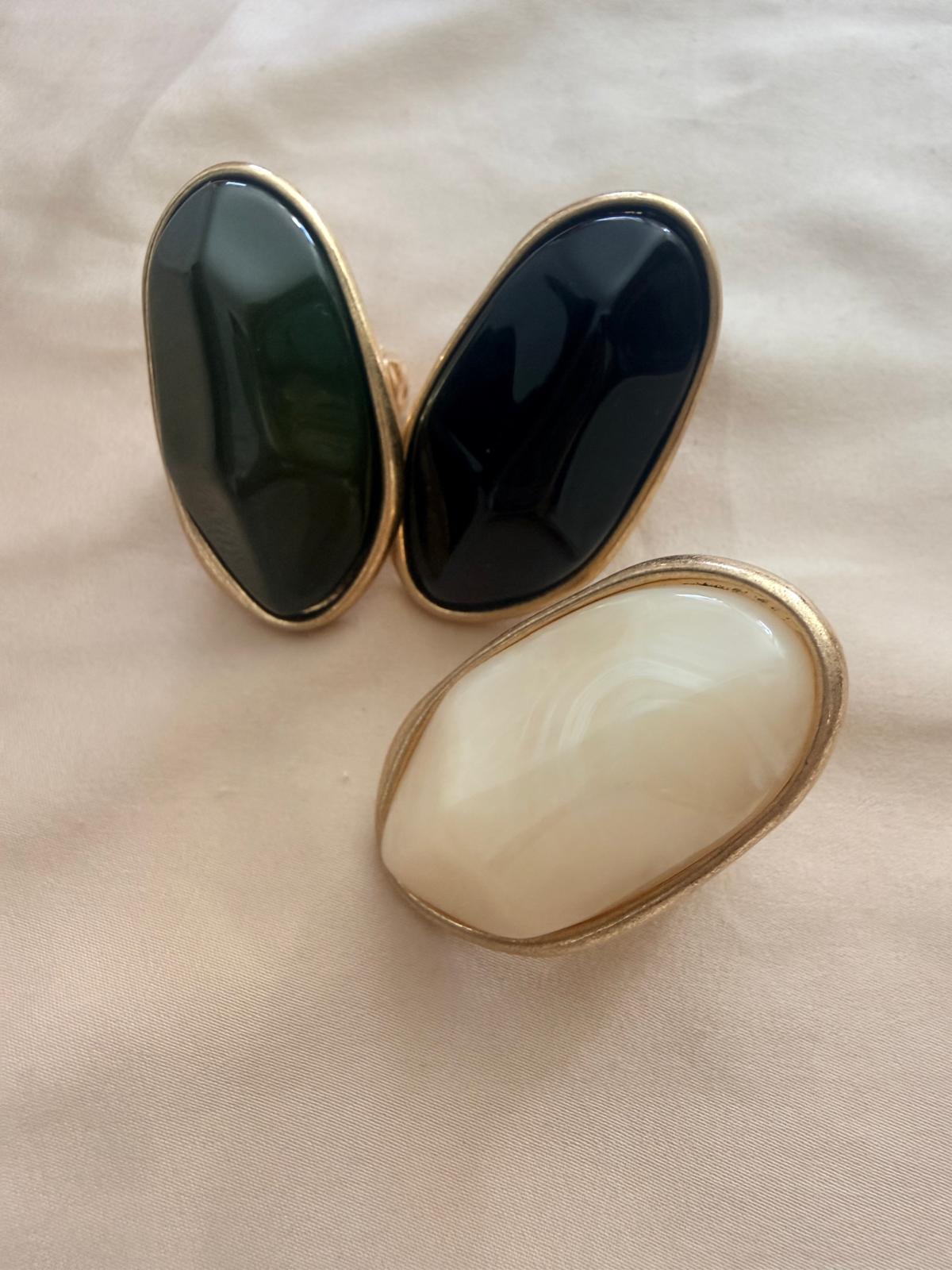 ANILLO PIEDRA OVALADA