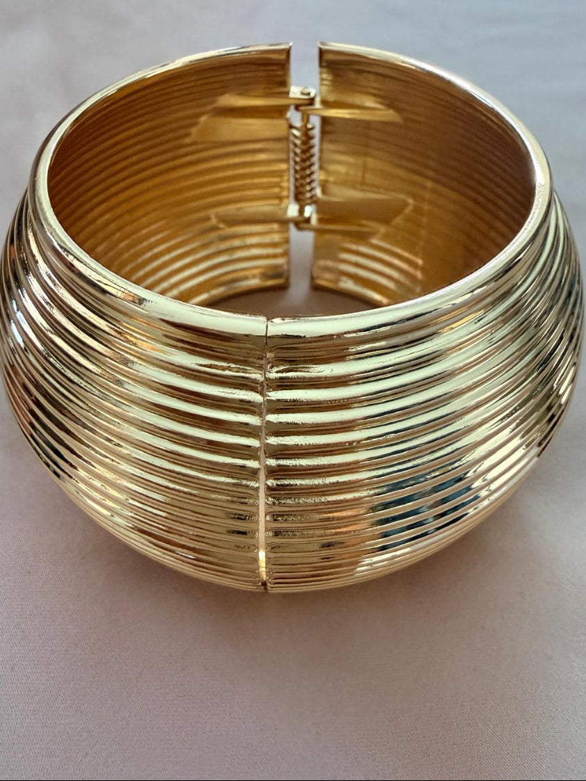 PULSERA DORADA AURA