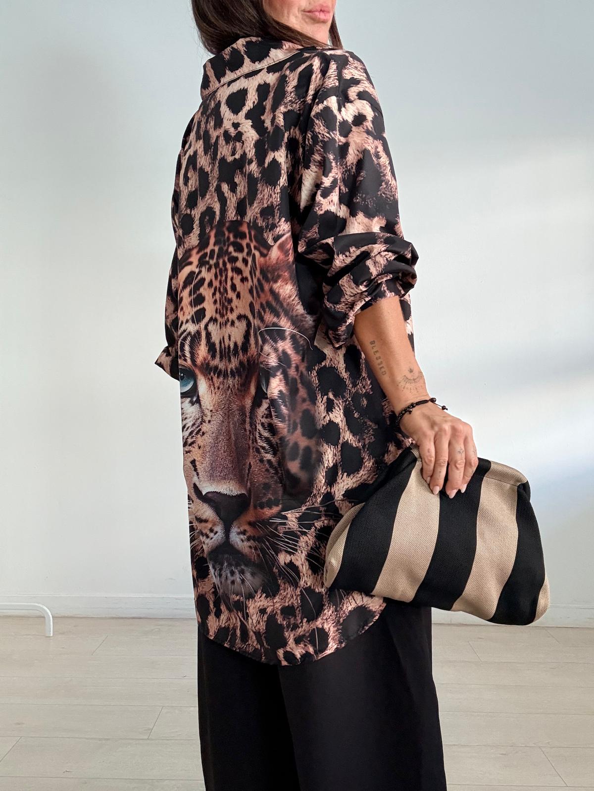 BLUSA LARGA ESTAMPADO LEOPARDO