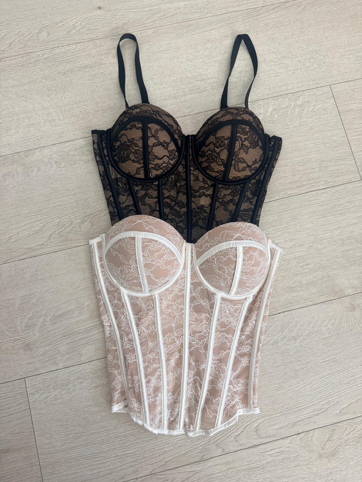 CORSET ENCAJE YARA