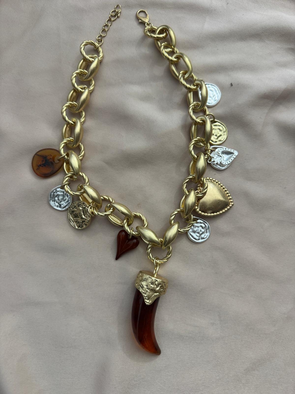 COLLAR CUERNO & MONEDAS