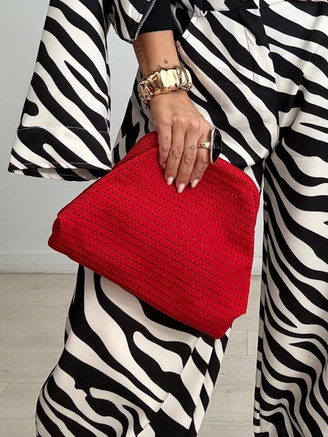 BOLSO CLUTCH PERFORADO