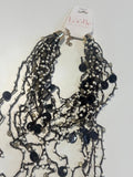 COLLAR MULTI ABALORIOS BLANCO Y NEGRO