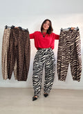 PANTALÓN BARREL ANIMAL PRINT