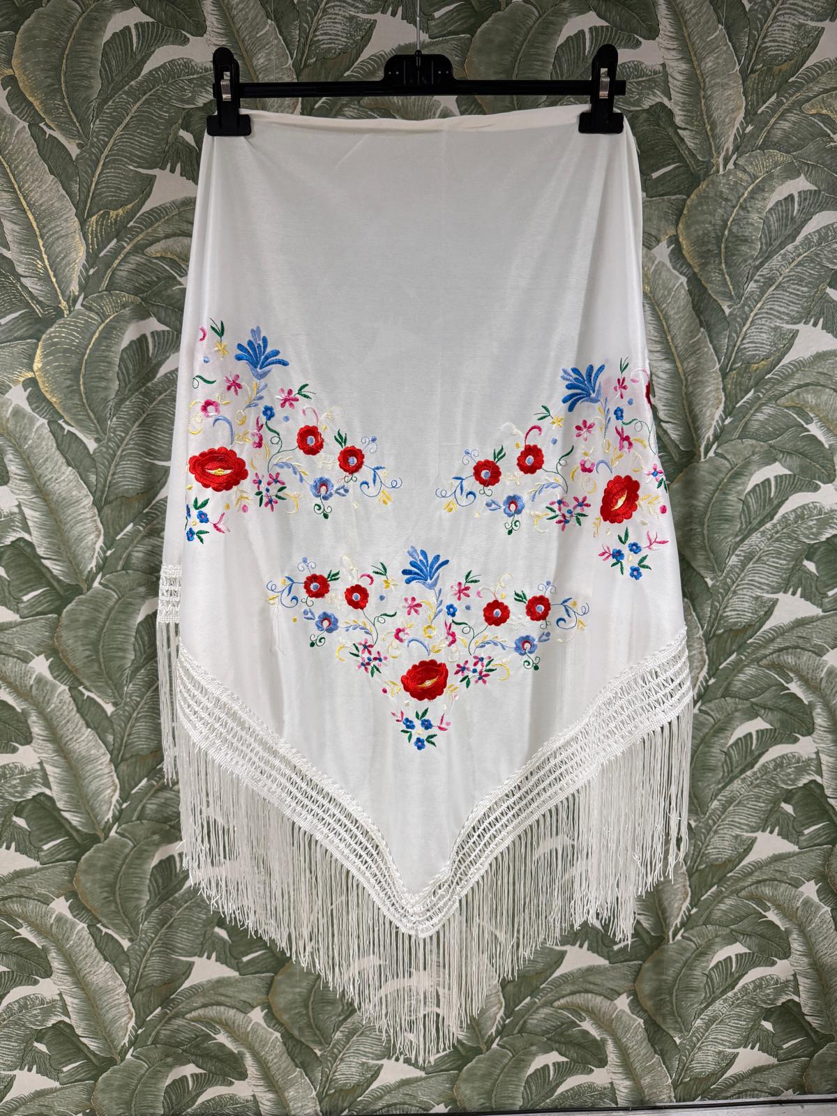 MANTÓN FLECOS Y FLORES