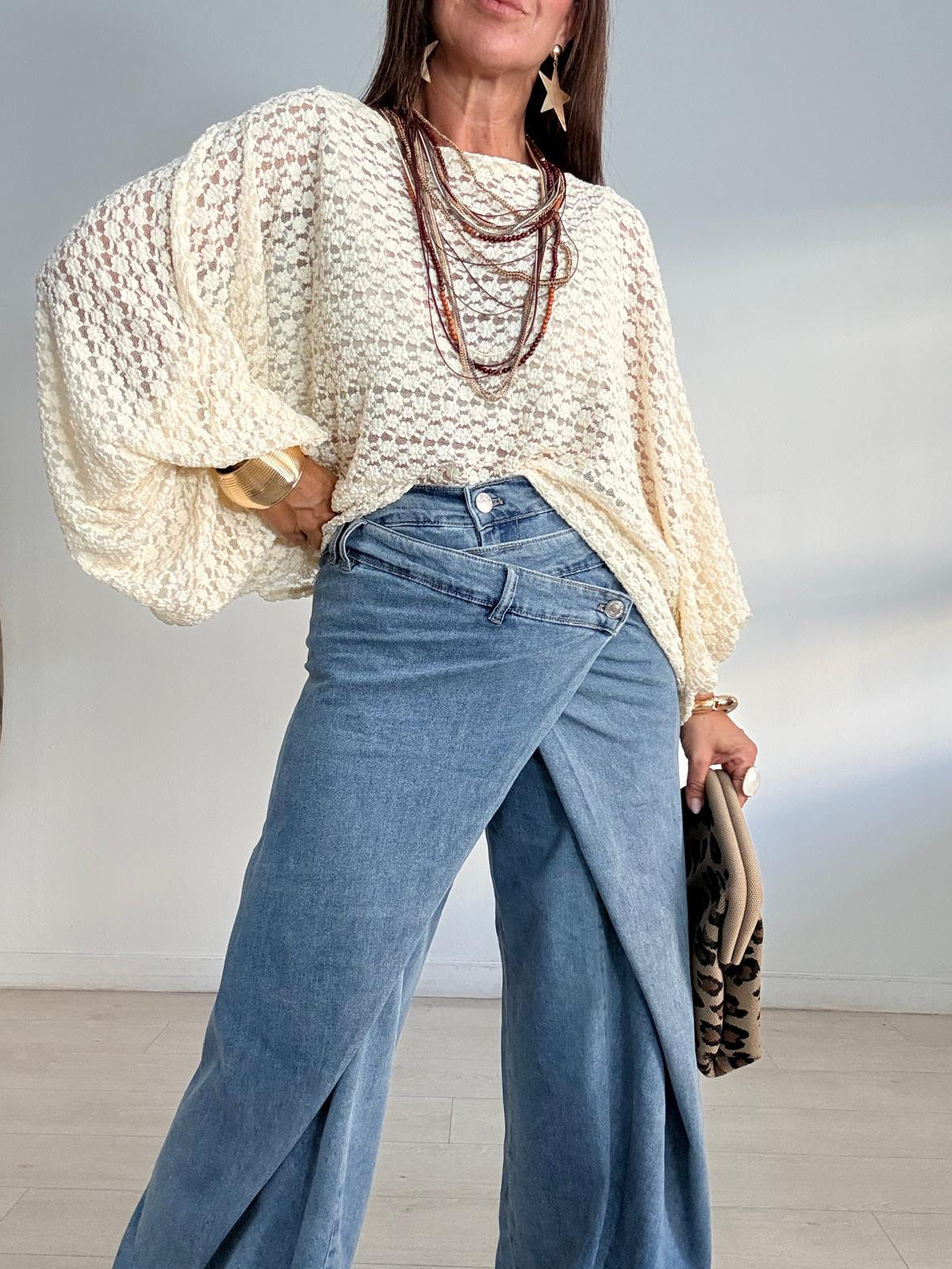 BLUSA ENCAJE OVERSIZE