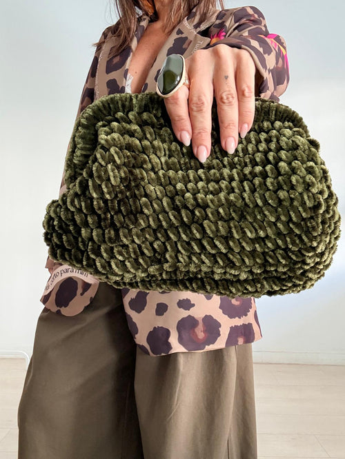 BOLSO CLUTCH EFECTO TERCIOPELO