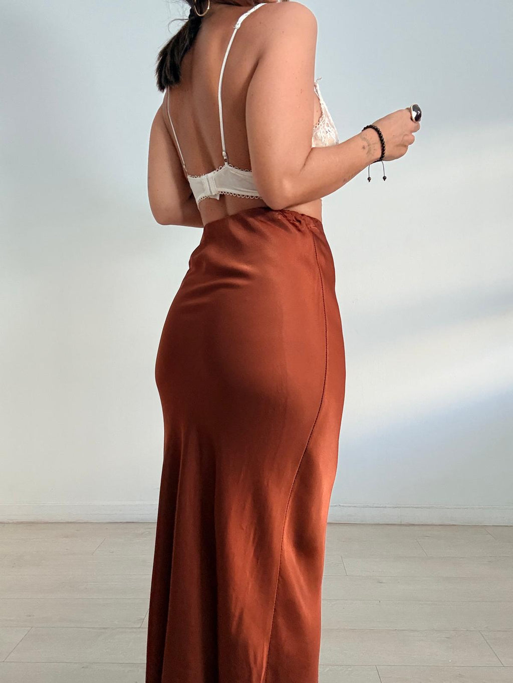 FALDA SATÉN NINA