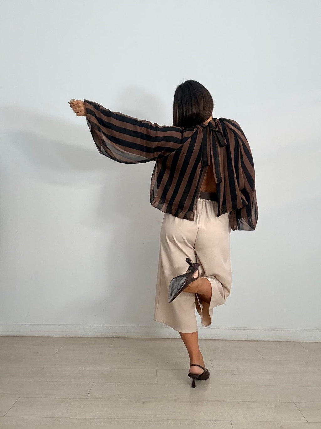 BLUSA RAYAS LAZO ESPALDA
