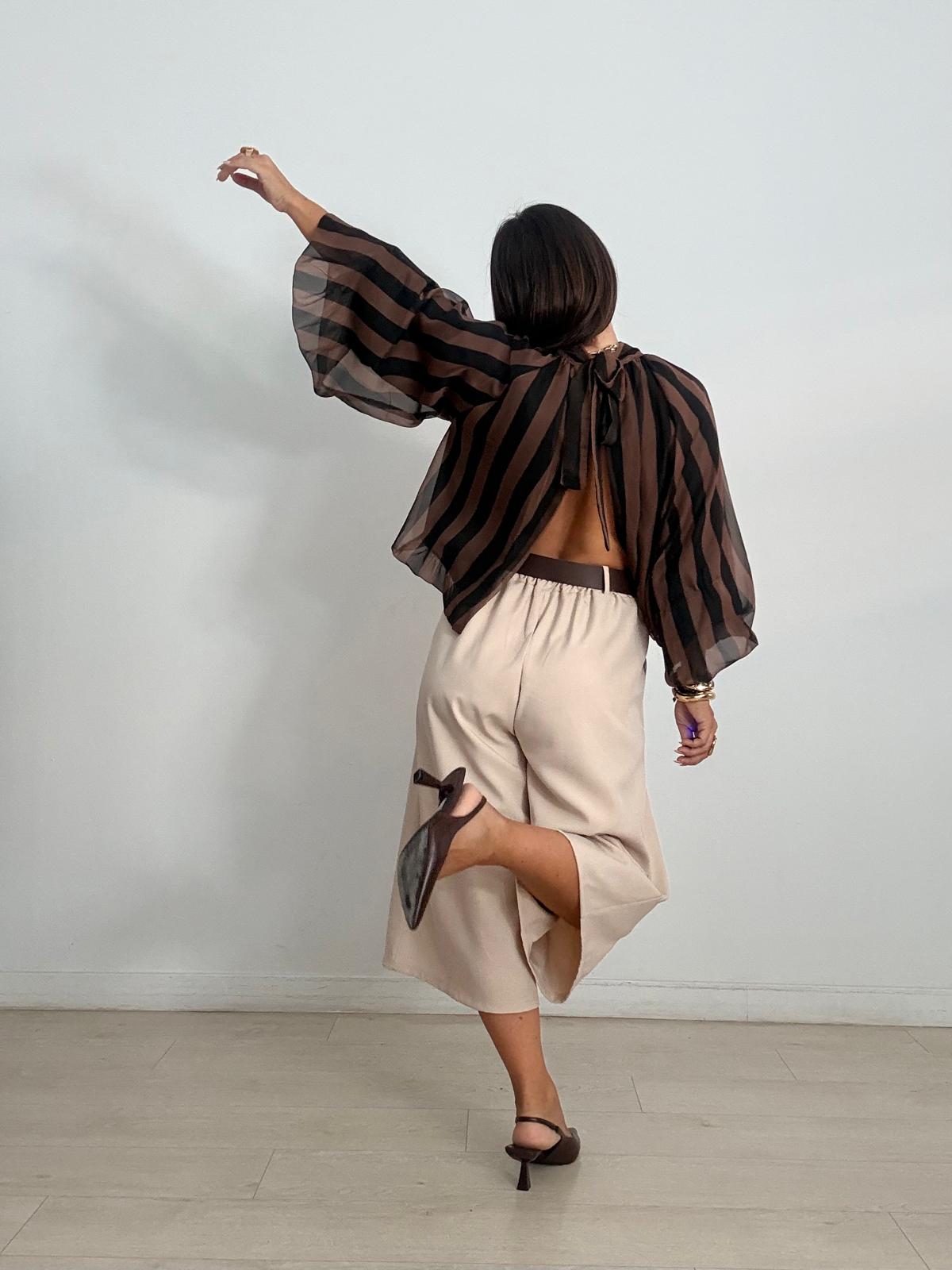 BLUSA RAYAS LAZO ESPALDA
