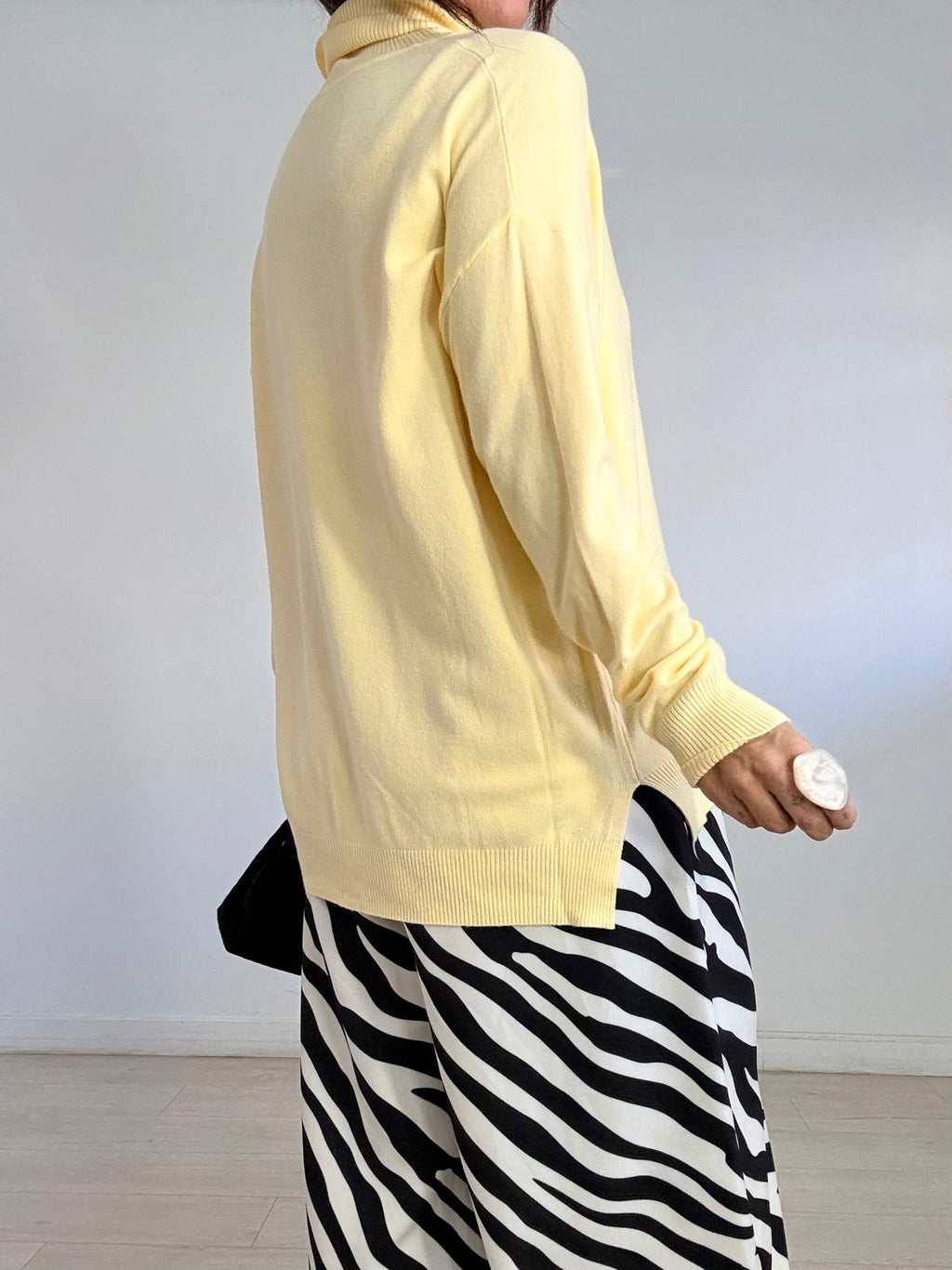 JERSEY CUELLO VUELTO BASIC