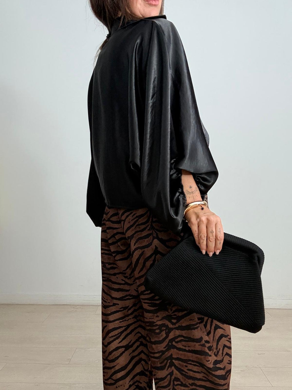 BLUSA OVERSIZE SATÉN