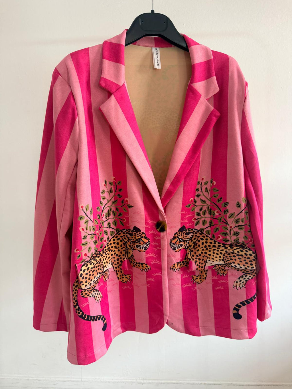 BLAZER ANTELINA TIGRES+RAYAS ROSA/FUCSIA