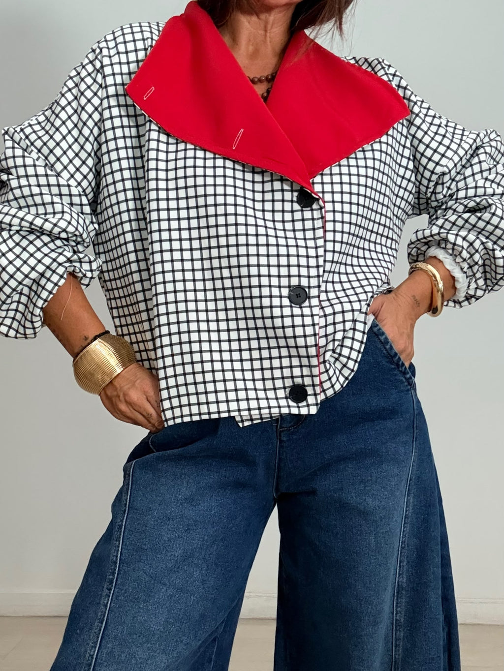 CHAQUETA CUADRITOS BLANCA/ROJA