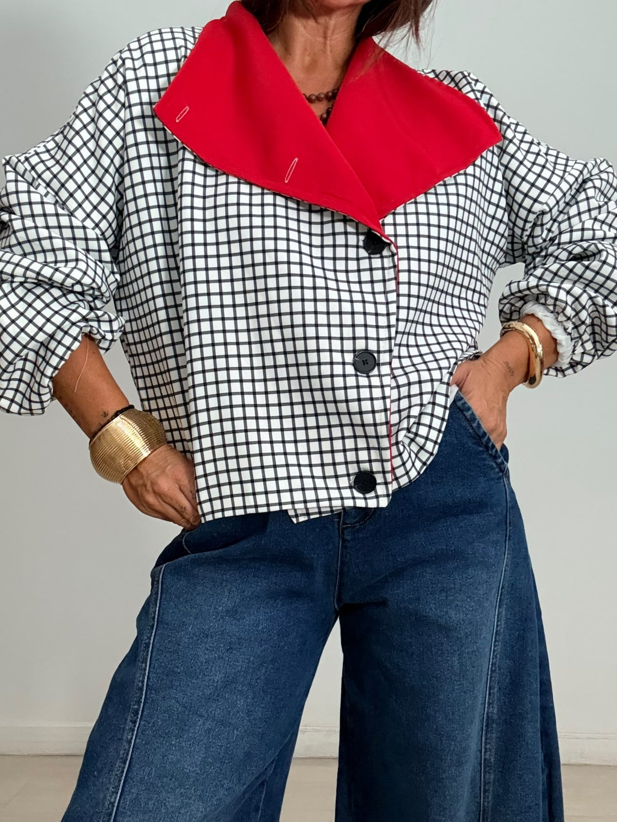 CHAQUETA CUADRITOS BLANCA/ROJA
