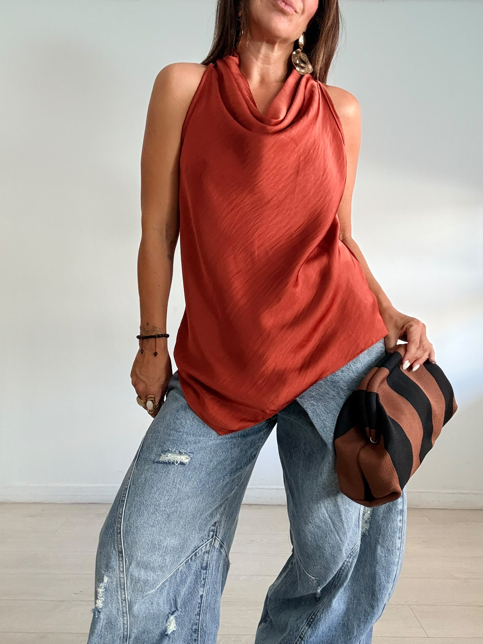BLUSA SATEN PICO
