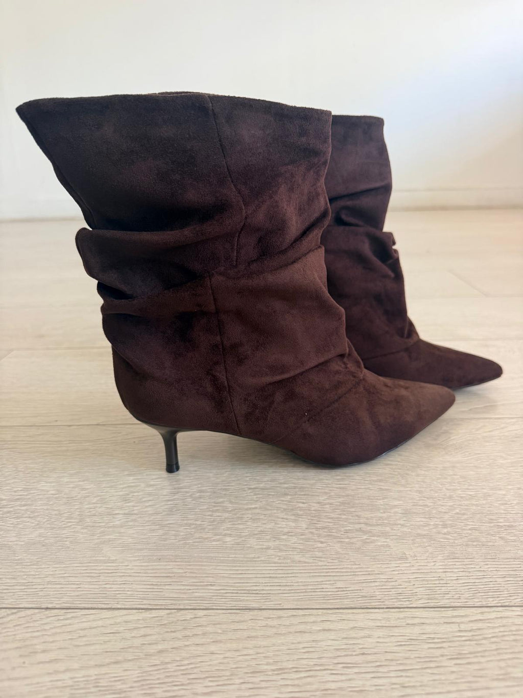 BOTIN ANTELINA FRUNCIDO