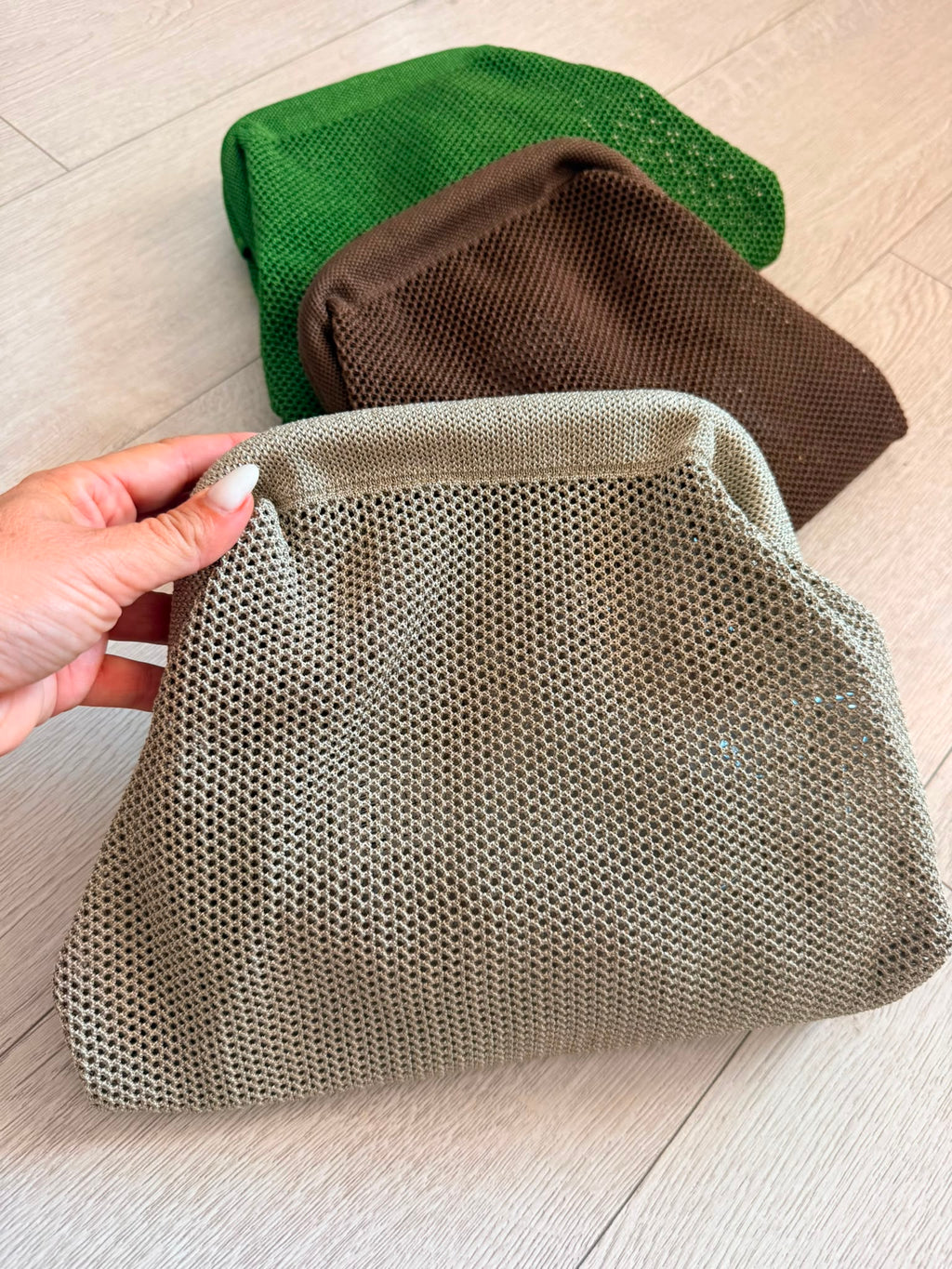 BOLSO CLUTCH BRILLO