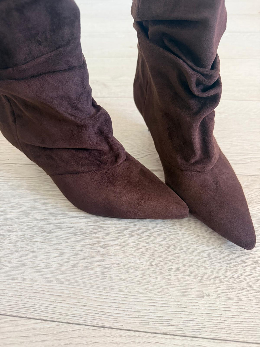 BOTIN ANTELINA FRUNCIDO